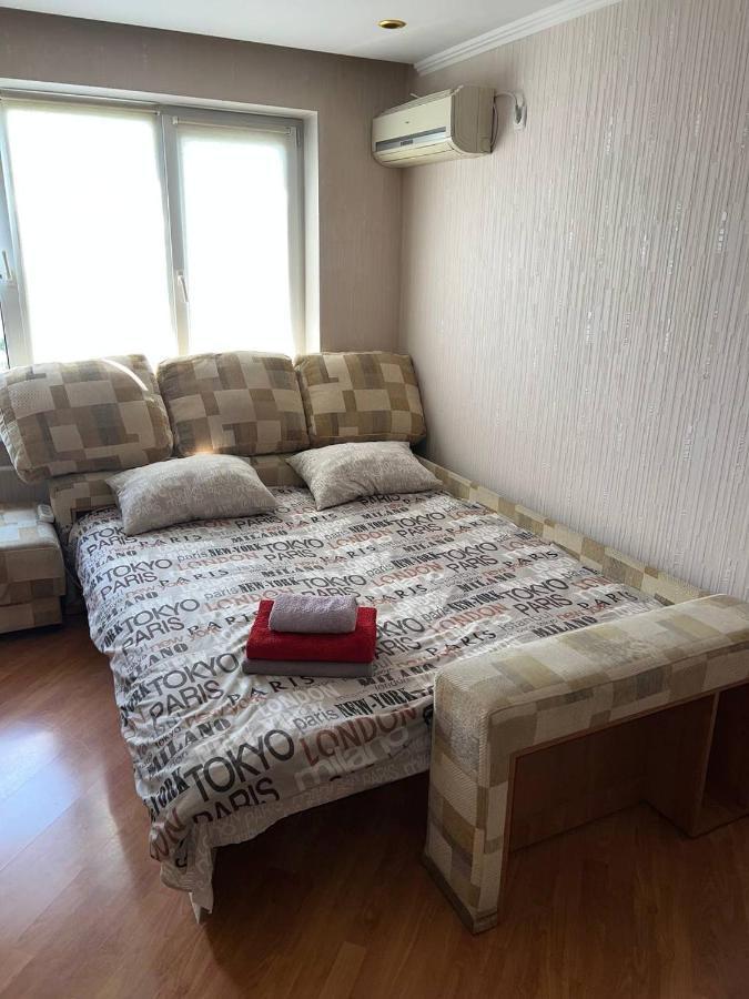 Двокімнатна Квартира На Архипенко Kiev Ngoại thất bức ảnh